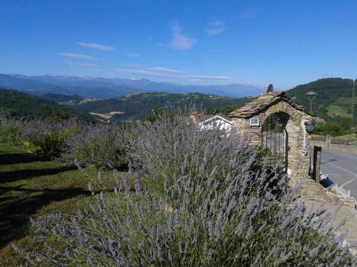 Magiche Langhe Panzió Paroldo Kültér fotó