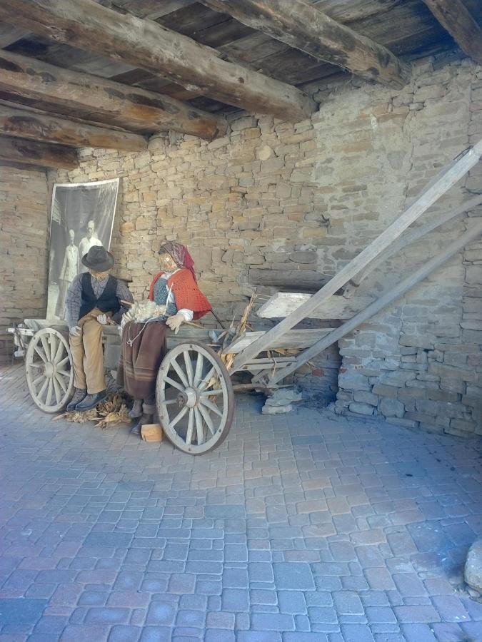 Magiche Langhe Panzió Paroldo Kültér fotó